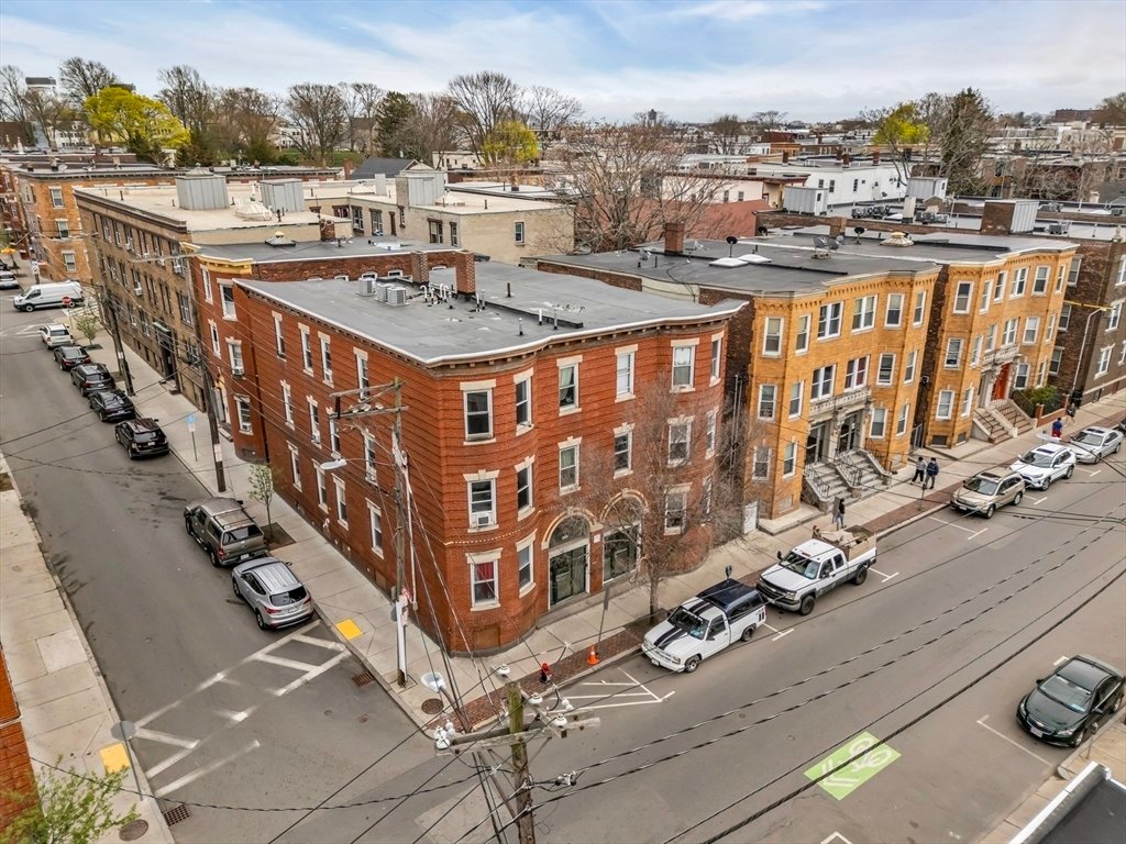 House in Chelsea, Massachusetts, United States 2 - 17736741