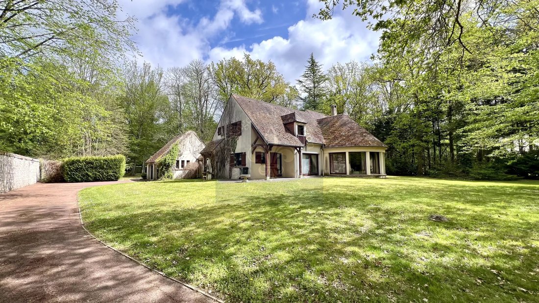 House in Barbizon, Ile-de-France, France 1 - 17735684