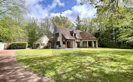 House in Barbizon, Ile-de-France, France 1