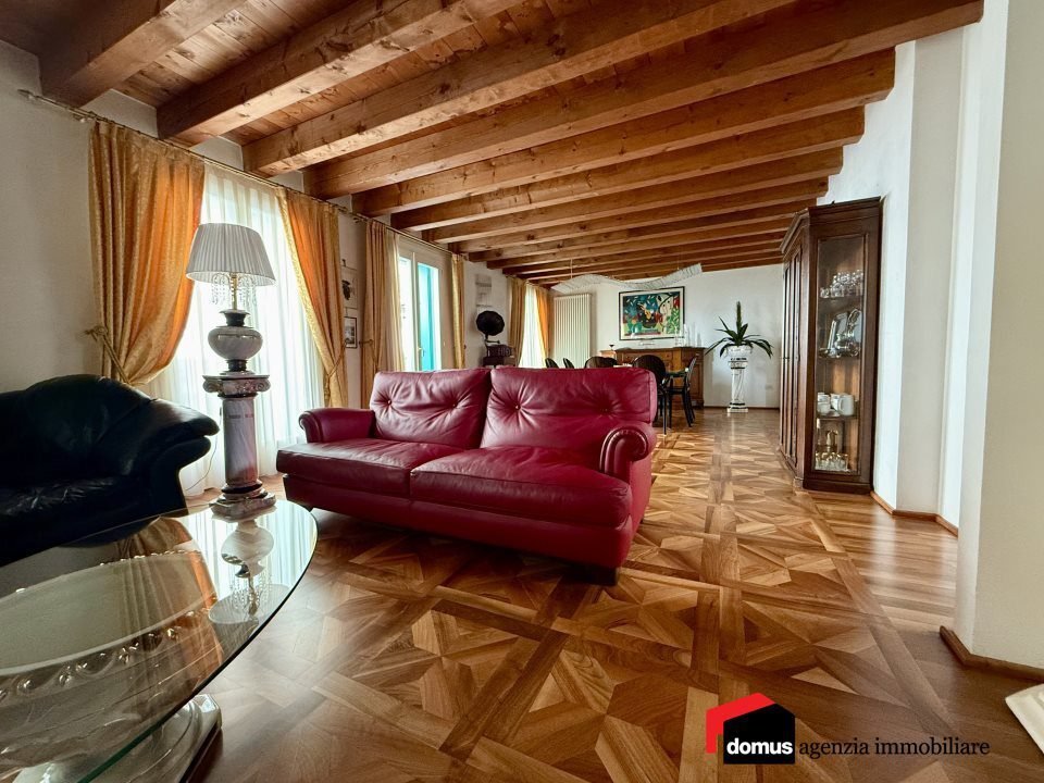 Villa in Thiene, Veneto, Italy 4 - 16469485