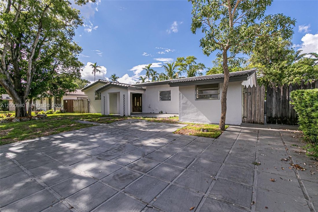 House in Miami, Florida, United States 3 - 17738012