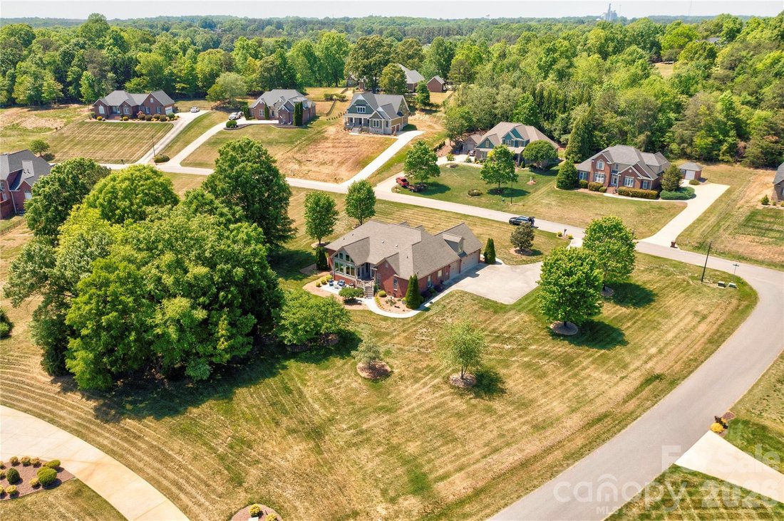 House in Cherryville, North Carolina, United States 5 - 17739056