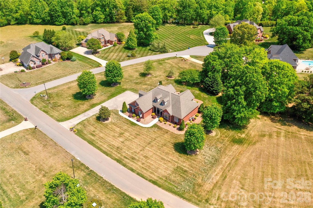House in Cherryville, North Carolina, United States 4 - 17739056