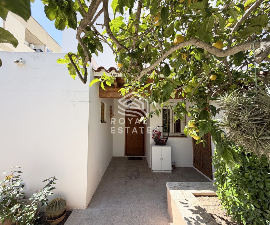Villa in Jesus, Santa Eularia des Riu, Balearic Islands 3 - 17737417