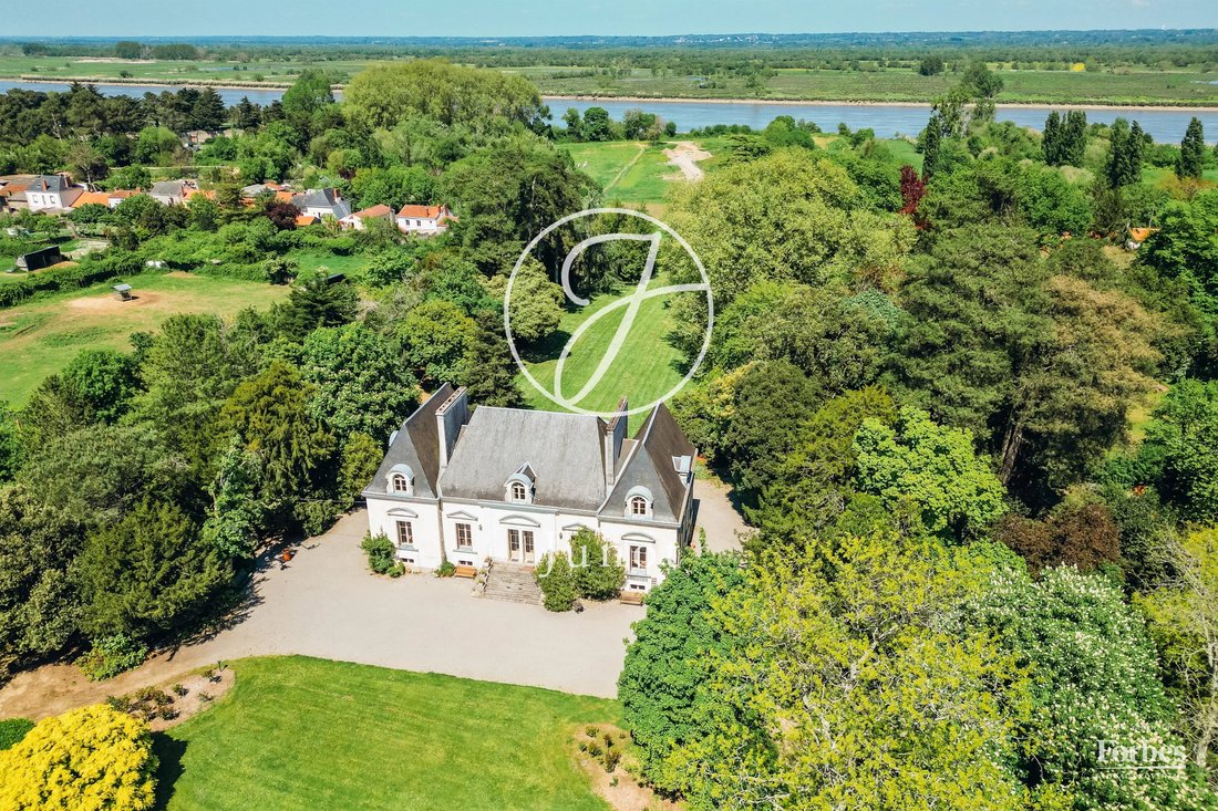 Castle in Le Pellerin, Pays de la Loire, France 1 - 17620693