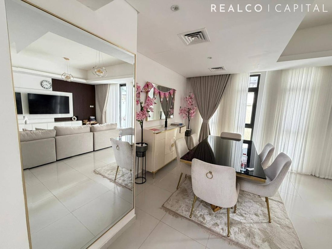 Townhouse in Damac Hills 2, Dubai, United Arab Emirates 4 - 17735649