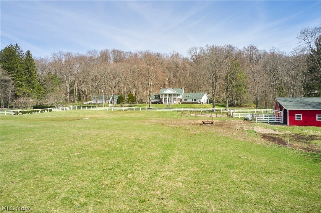 House in Akron, Ohio, United States 3 - 17399297