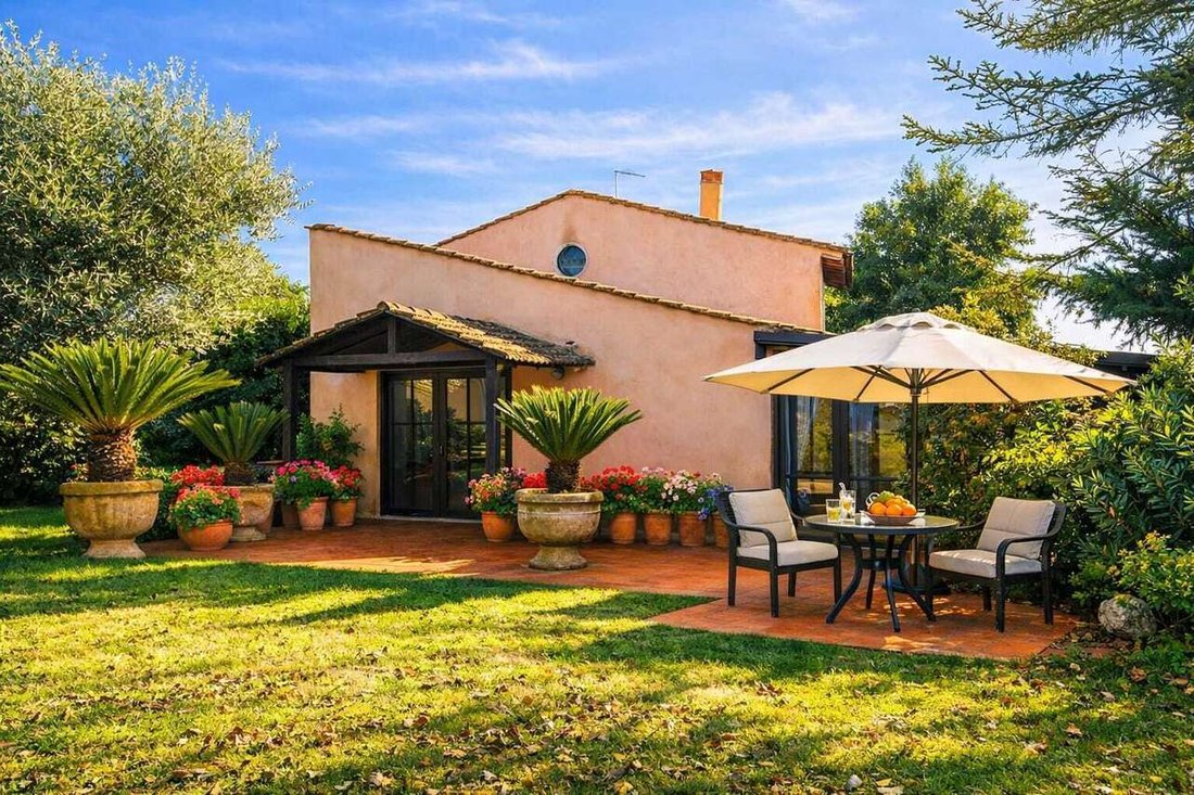 Villa in Capena, Lazio, Italy 1 - 17069607