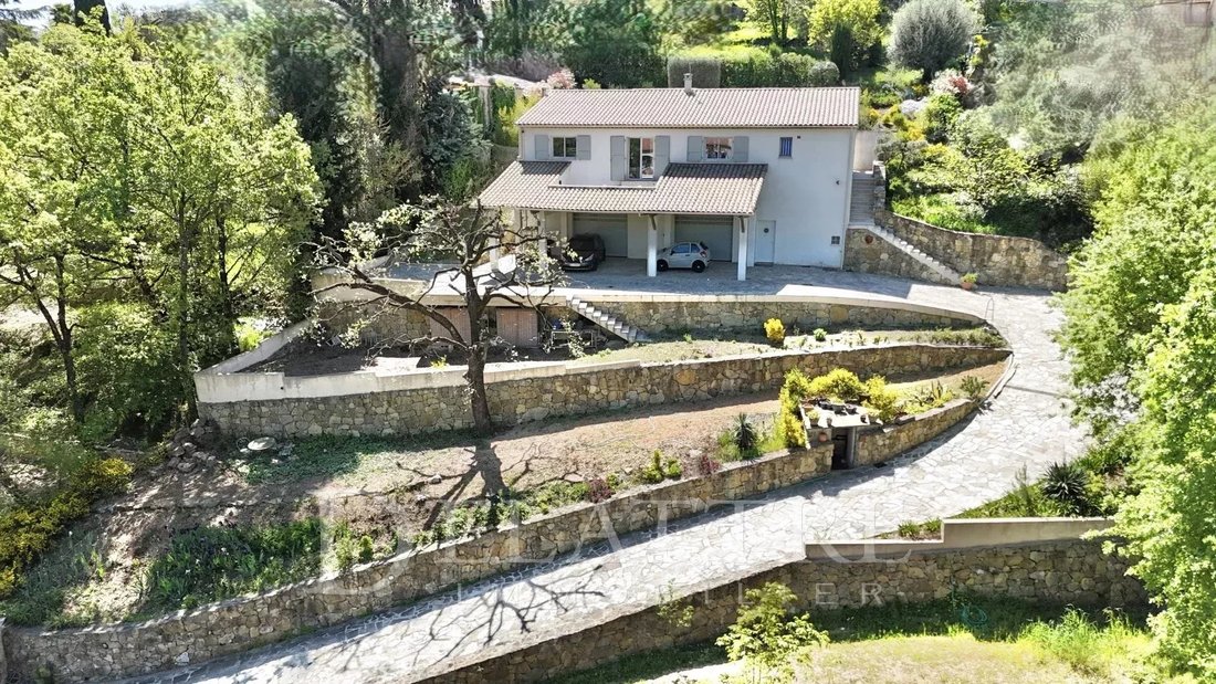 Villa in Le Rouret, Provence-Alpes-Côte d'Azur, France 1 - 17701975