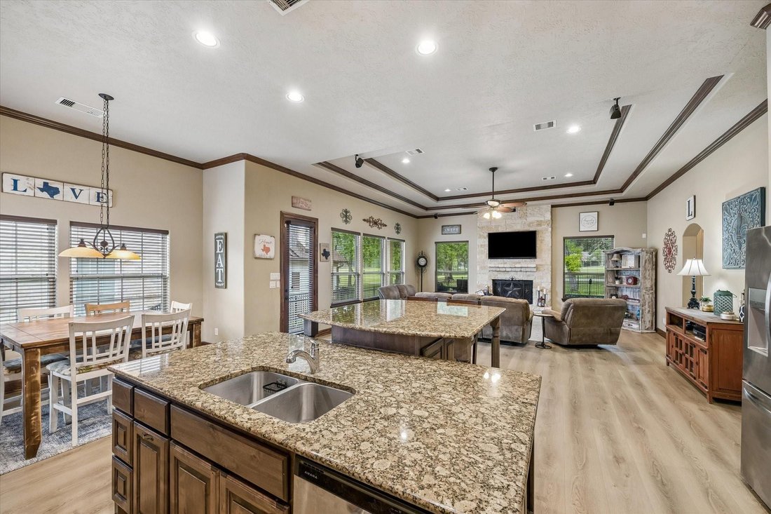 House in New Ulm, Texas, United States 5 - 17738143