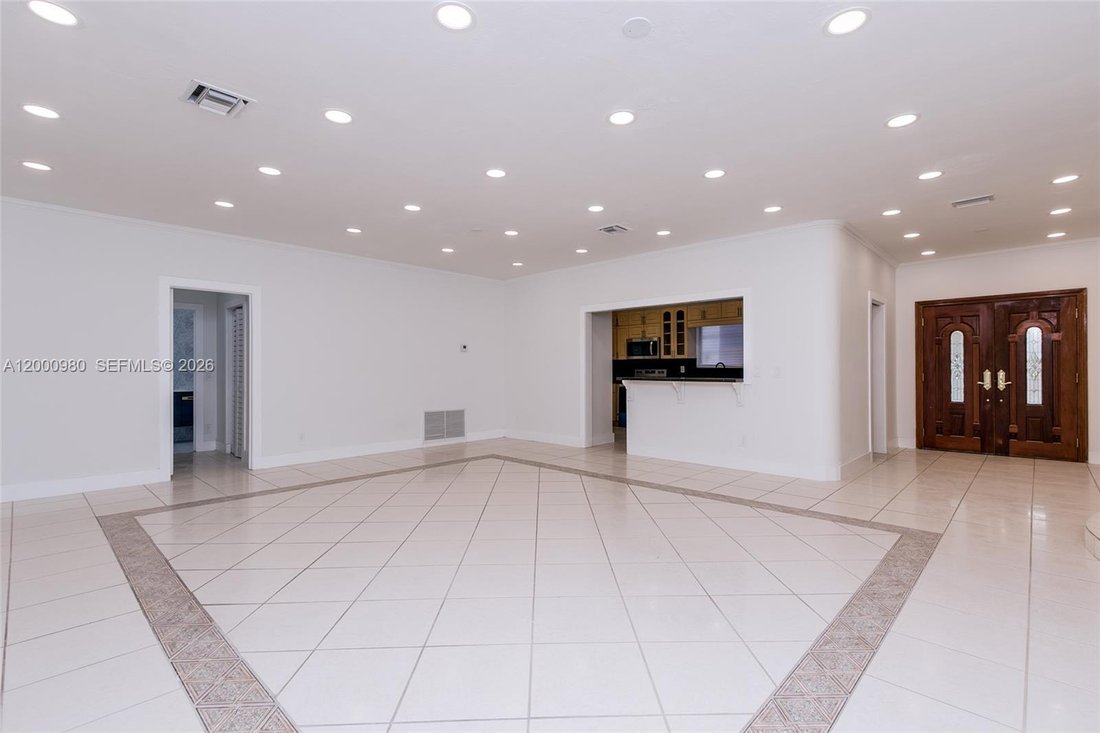 House in Miami, Florida, United States 4 - 17738012