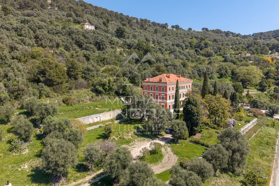 Estate in Nice, Provence-Alpes-Côte d'Azur, France 1 - 17735878
