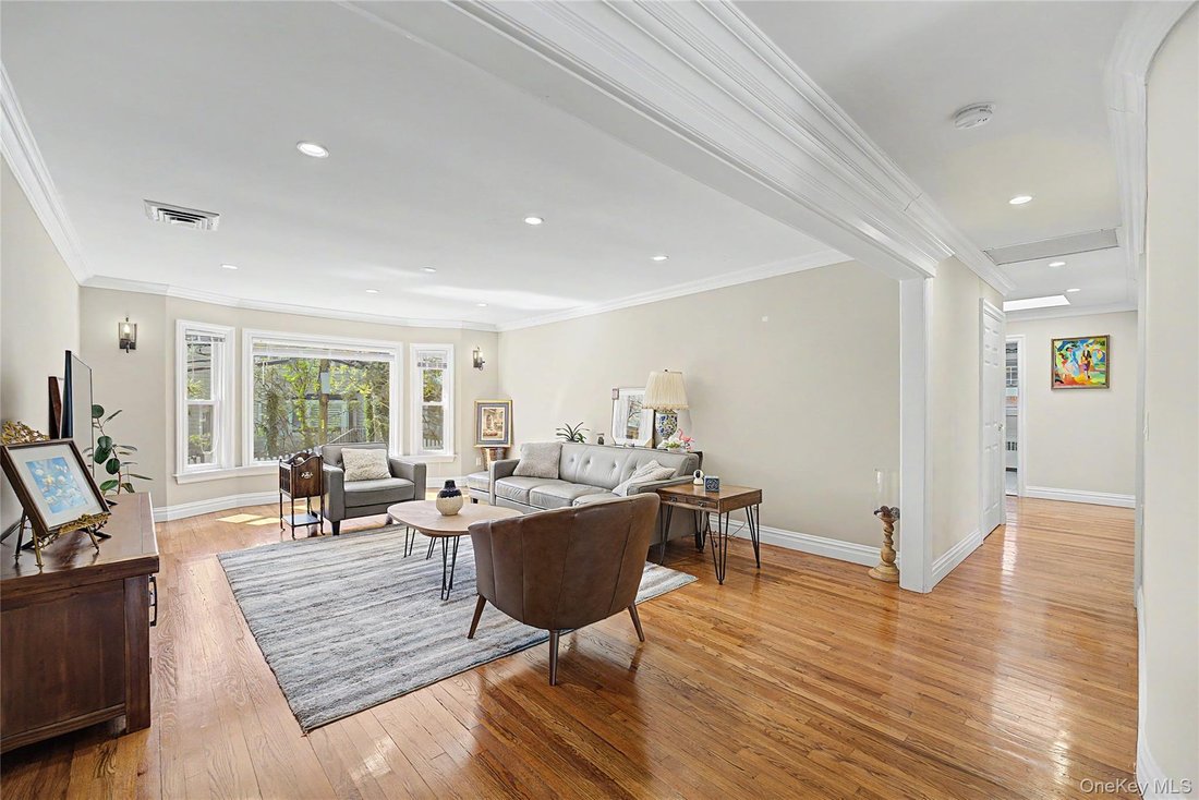 House in Searingtown, New York, United States 3 - 17737850