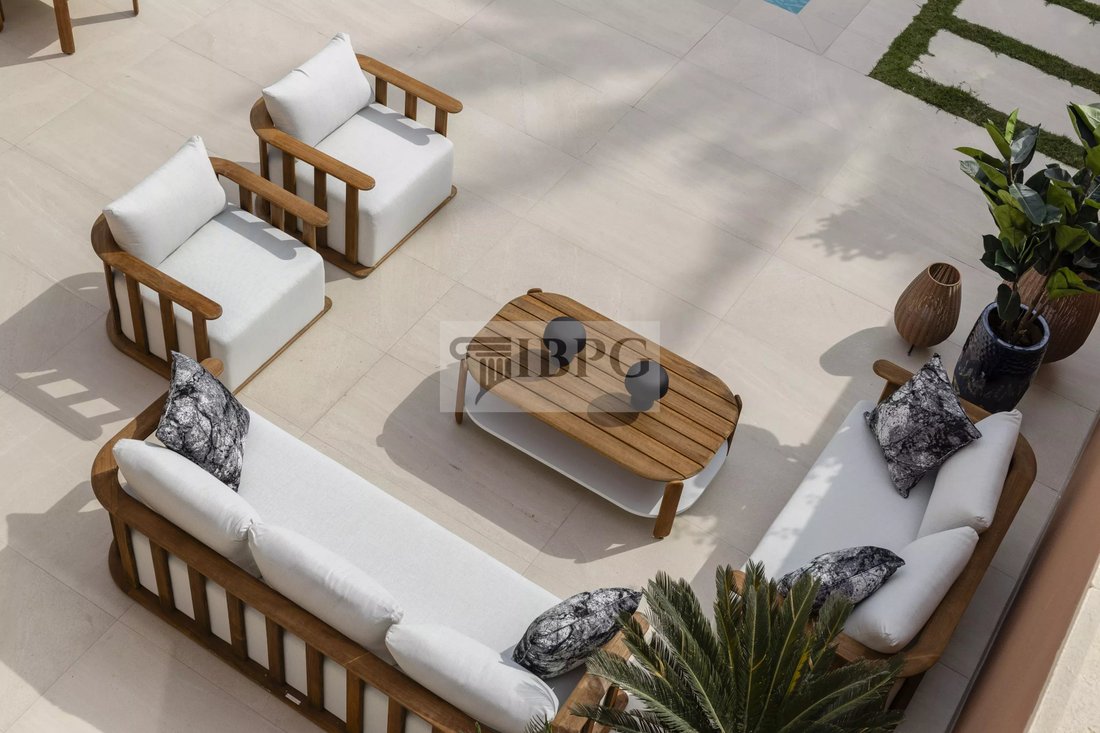 Villa in Rabdan, Abu Dhabi Emirate, United Arab Emirates 5 - 17738989