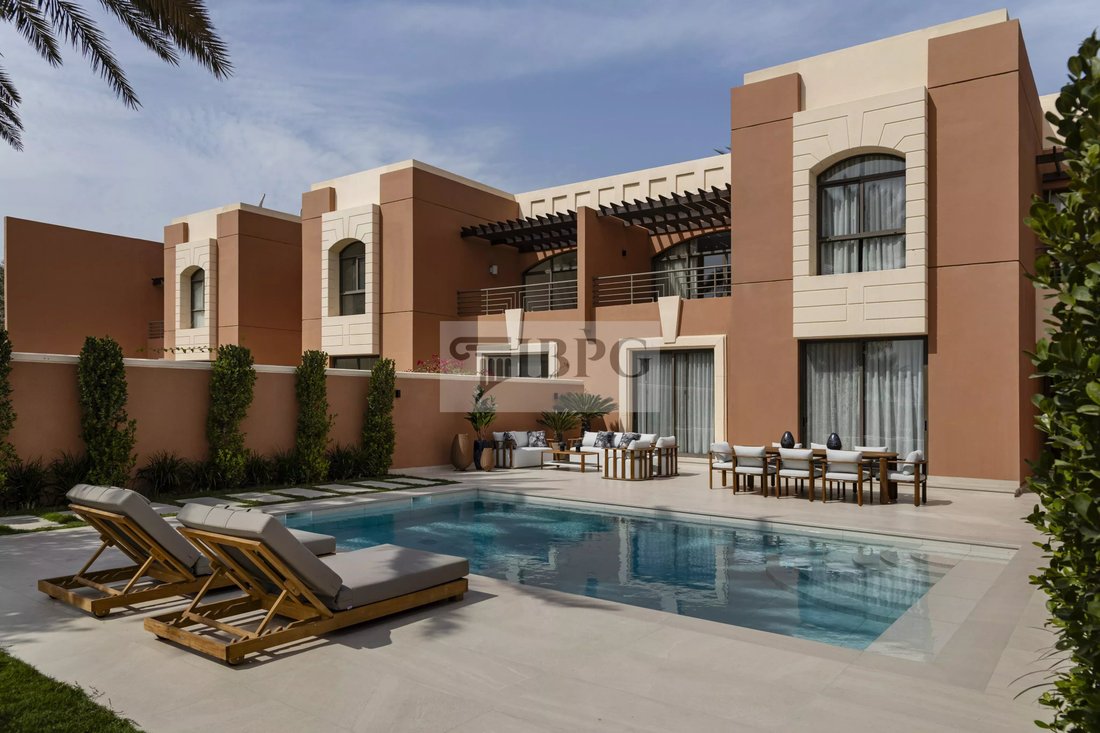 Villa in Rabdan, Abu Dhabi Emirate, United Arab Emirates 2 - 17738989