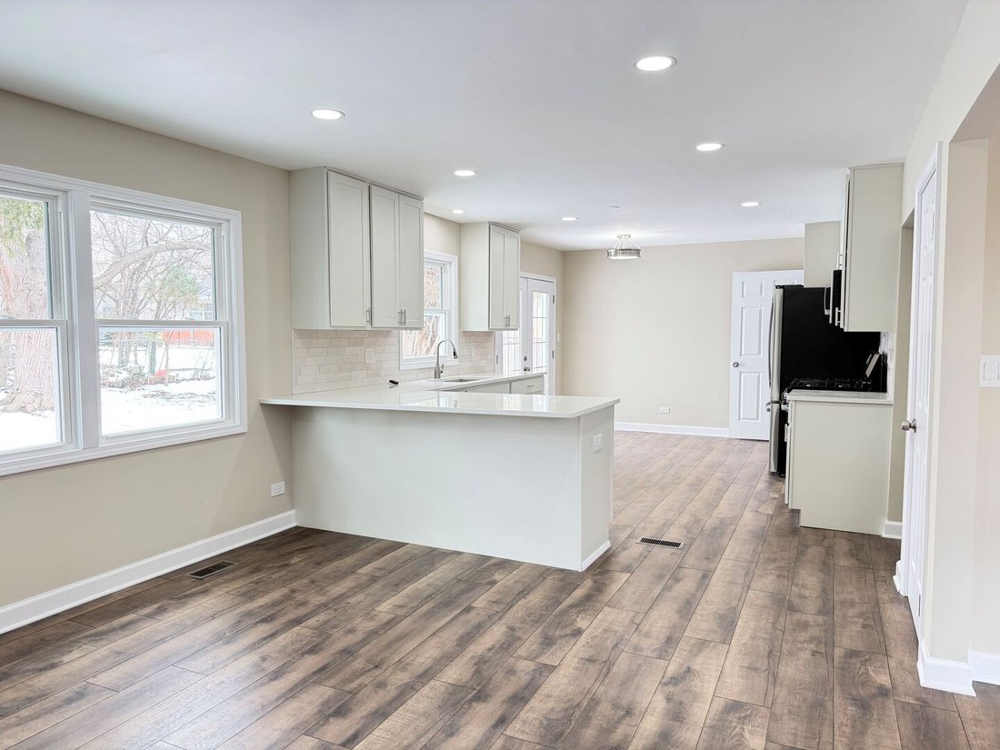 House in Buffalo Grove, Illinois, United States 2 - 17738355