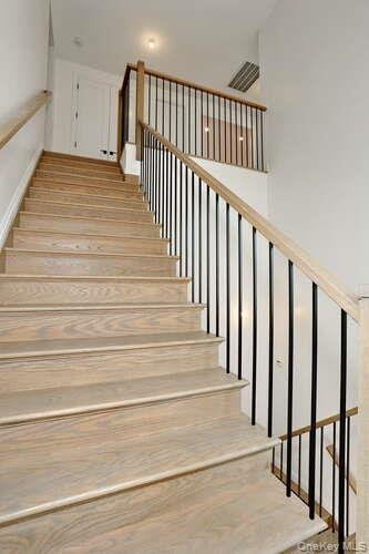 Condo in Spring Valley, New York, United States 4 - 17739185