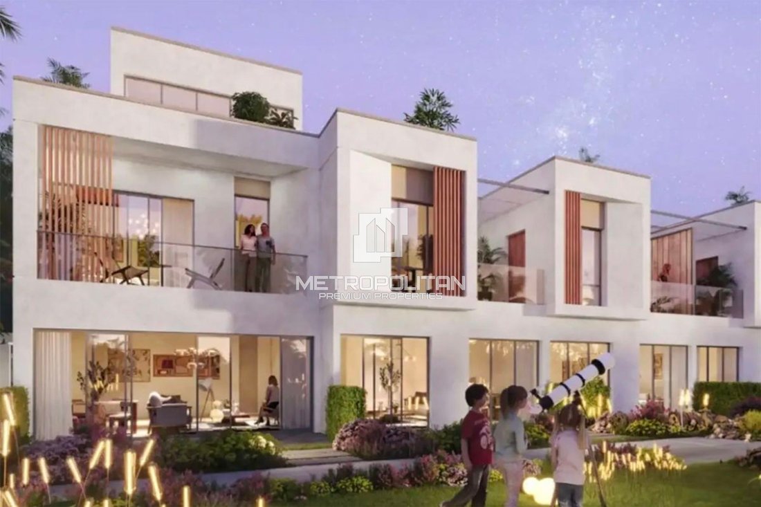 Townhouse in Dubai, United Arab Emirates 3 - 17735988