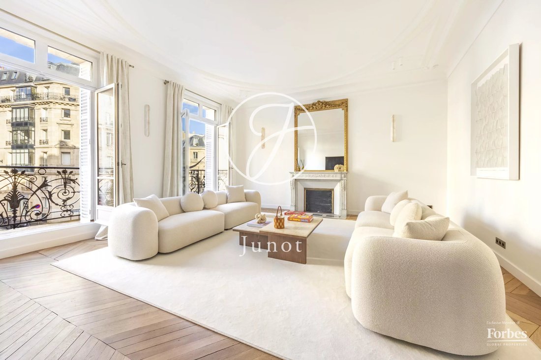 Apartment in Chaillot, Paris 16e Arrondissement, Paris 1 - 17451923