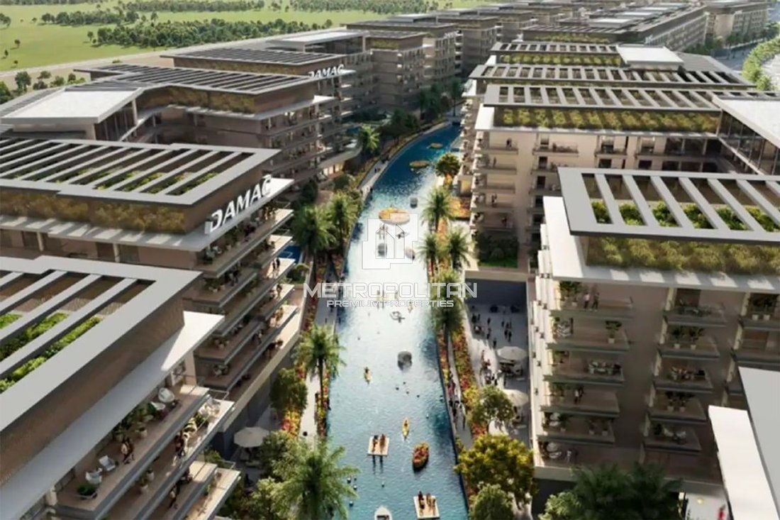 Townhouse in Dubai, United Arab Emirates 2 - 17735988