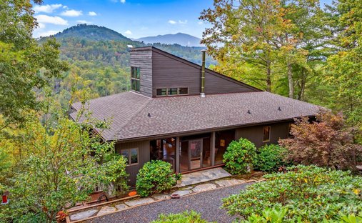 House in Bakersville, North Carolina, United States 1