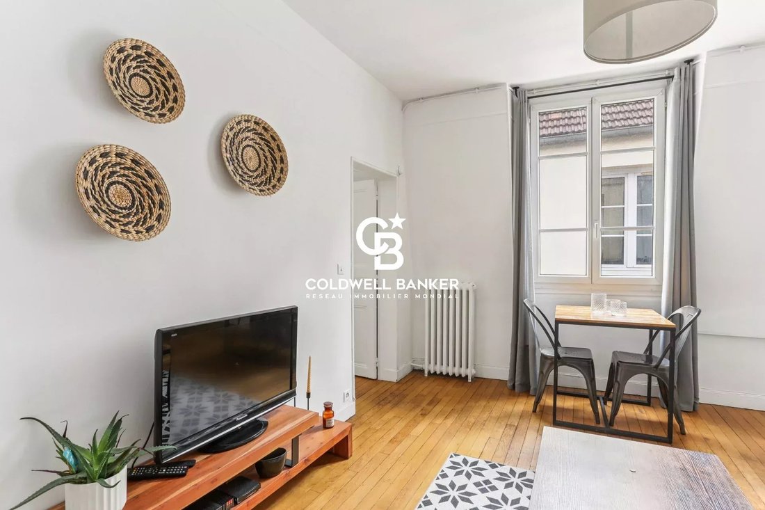 Apartment in Invalides, Paris 7e Arrondissement, Paris 3 - 17735639