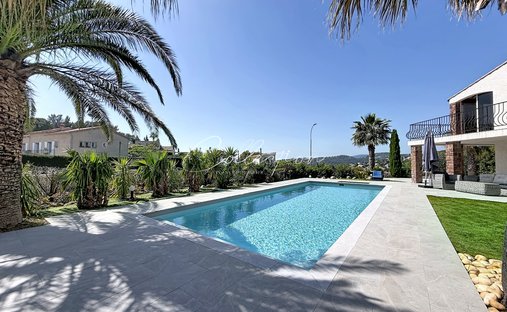 Villa in Les Issambres, Roquebrune-sur-Argens, France 1