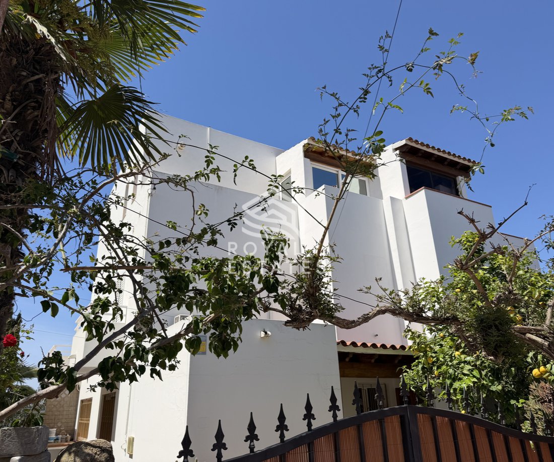Villa in Jesus, Santa Eularia des Riu, Balearic Islands 2 - 17737417