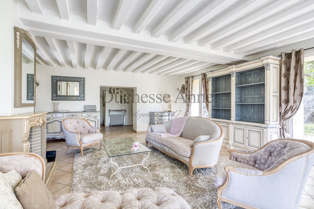 House in Les Bréviaires, Ile-de-France, France 4 - 17738675
