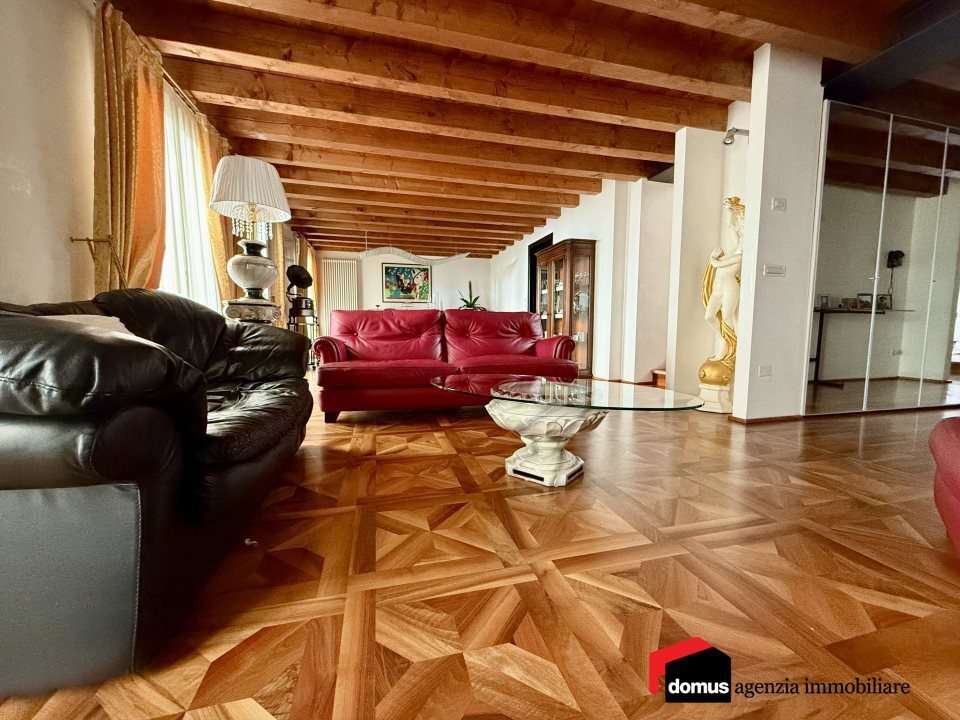 Villa in Thiene, Veneto, Italy 1 - 16469485