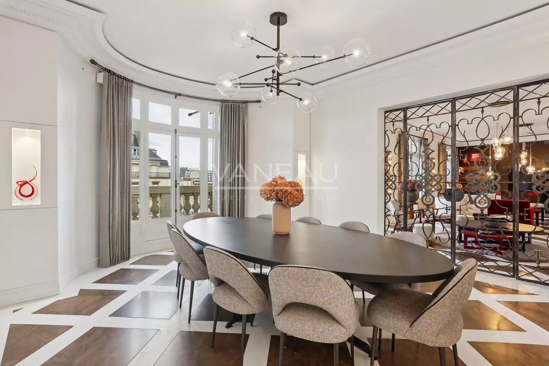 Apartment in Bois de Boulogne, Paris 16e Arrondissement, Paris 4 - 17735803