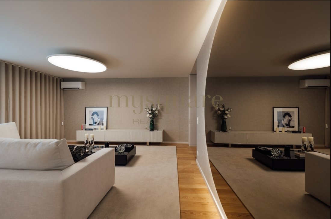 Apartment in Santa Marinha e Sao Pedro da Afurada, Porto District, Portugal 1 - 17069130