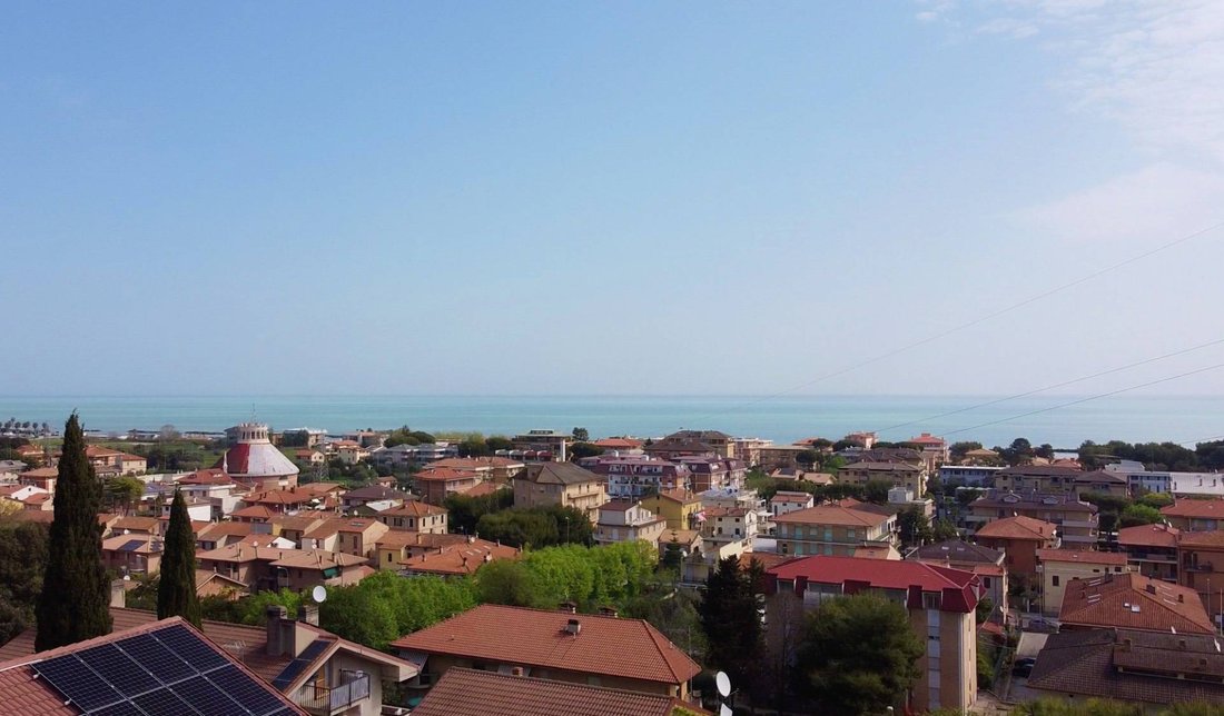 Villa in Porto San Giorgio, Marche, Italy 4 - 17739664