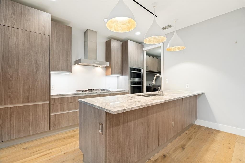 Condo in Dallas, Texas, United States 2 - 17738600