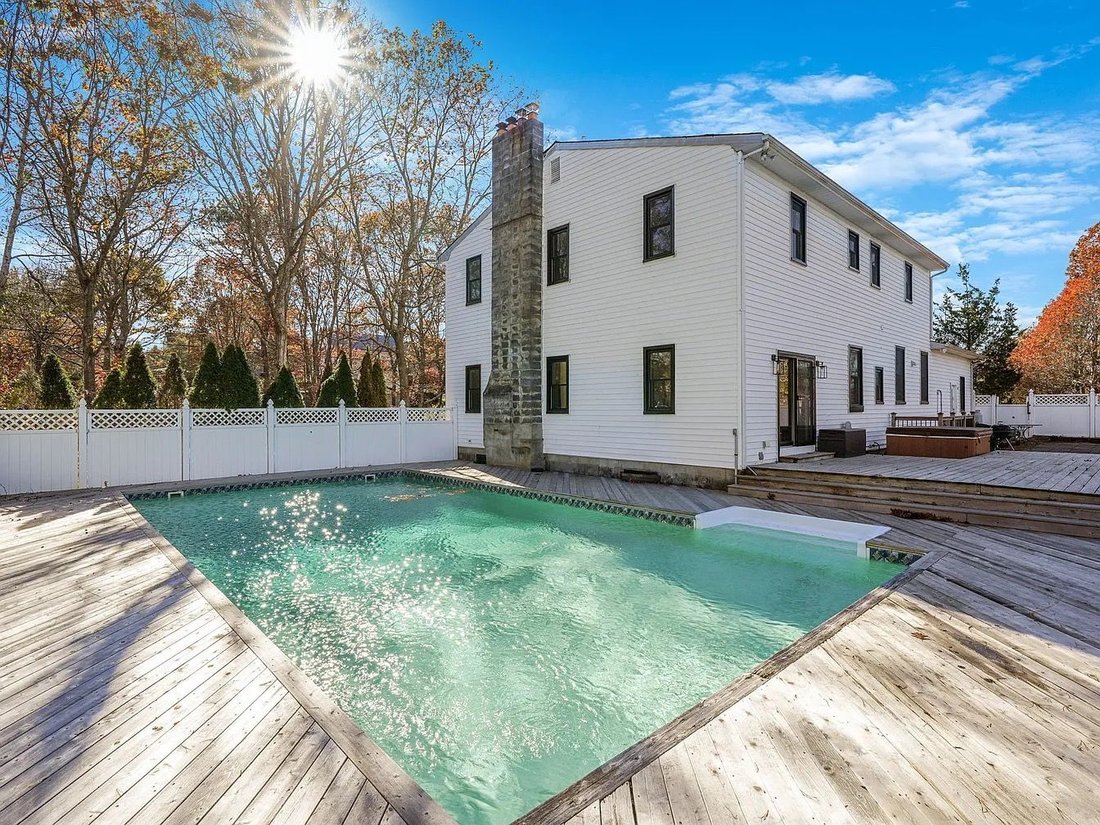 Hampton Bays, New York, United States 1 - 17735522
