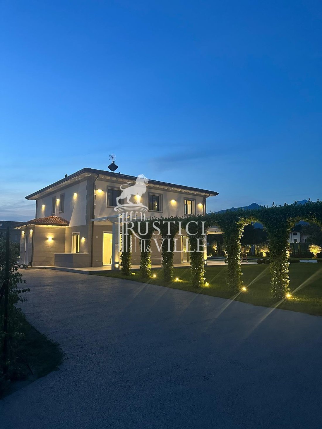 Villa in Center, Forte dei Marmi, Tuscany 1 - 17737253