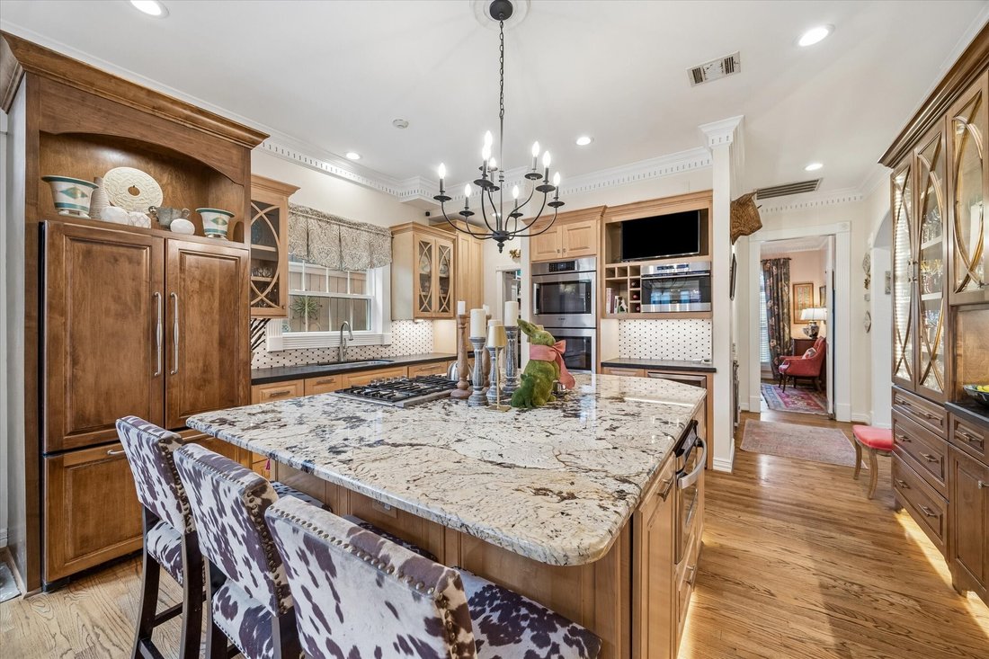 House in Houston, Texas, United States 3 - 17739032