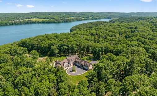 House in Ellington, Connecticut, United States 1