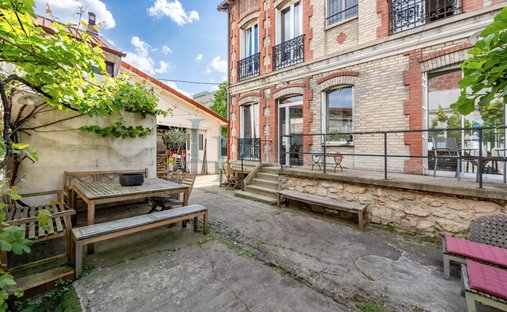 Ivry Port Centre, Ivry-sur-Seine, France 1