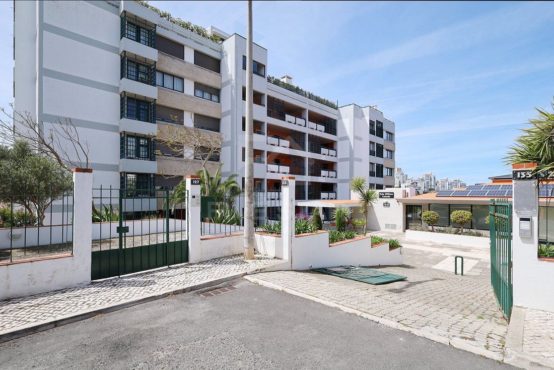 Apartment in Cascais e Estoril, Lisbon, Portugal 1 - 17737162