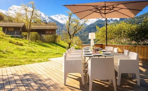 Chalet in Manigod, Auvergne-Rhône-Alpes, France 1