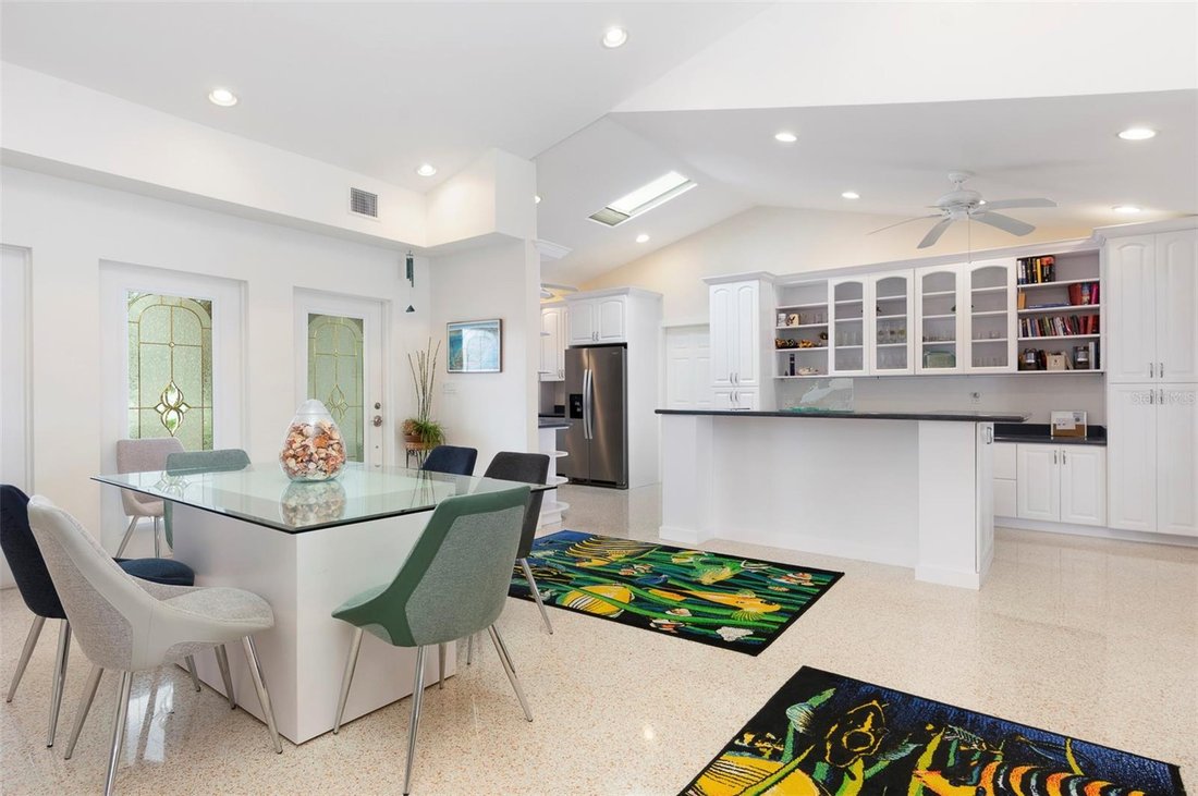 House in Treasure Island, Florida, United States 5 - 17737394