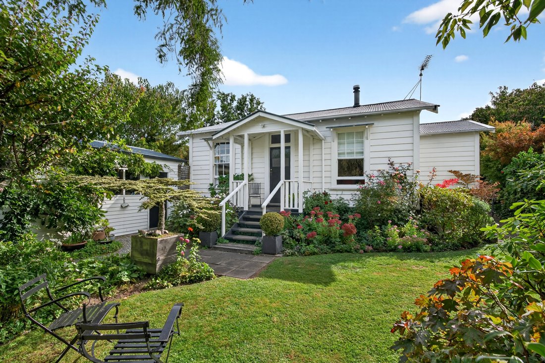 House in Featherston, Wellington, New Zealand 1 - 17738659