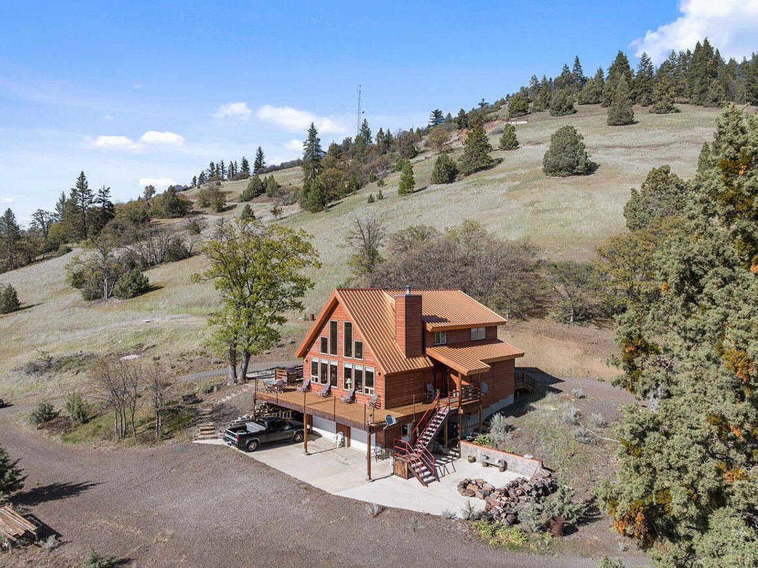 House in Ashland, Oregon, United States 2 - 17737741