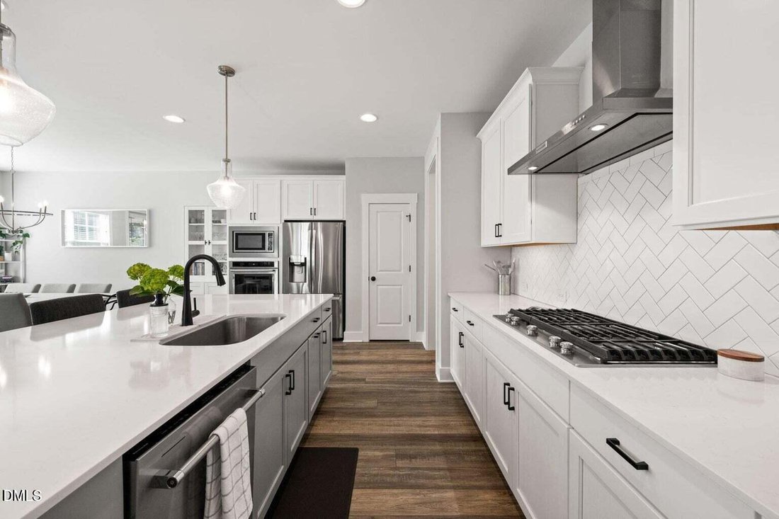 Townhouse in Cary, North Carolina, United States 4 - 17737963