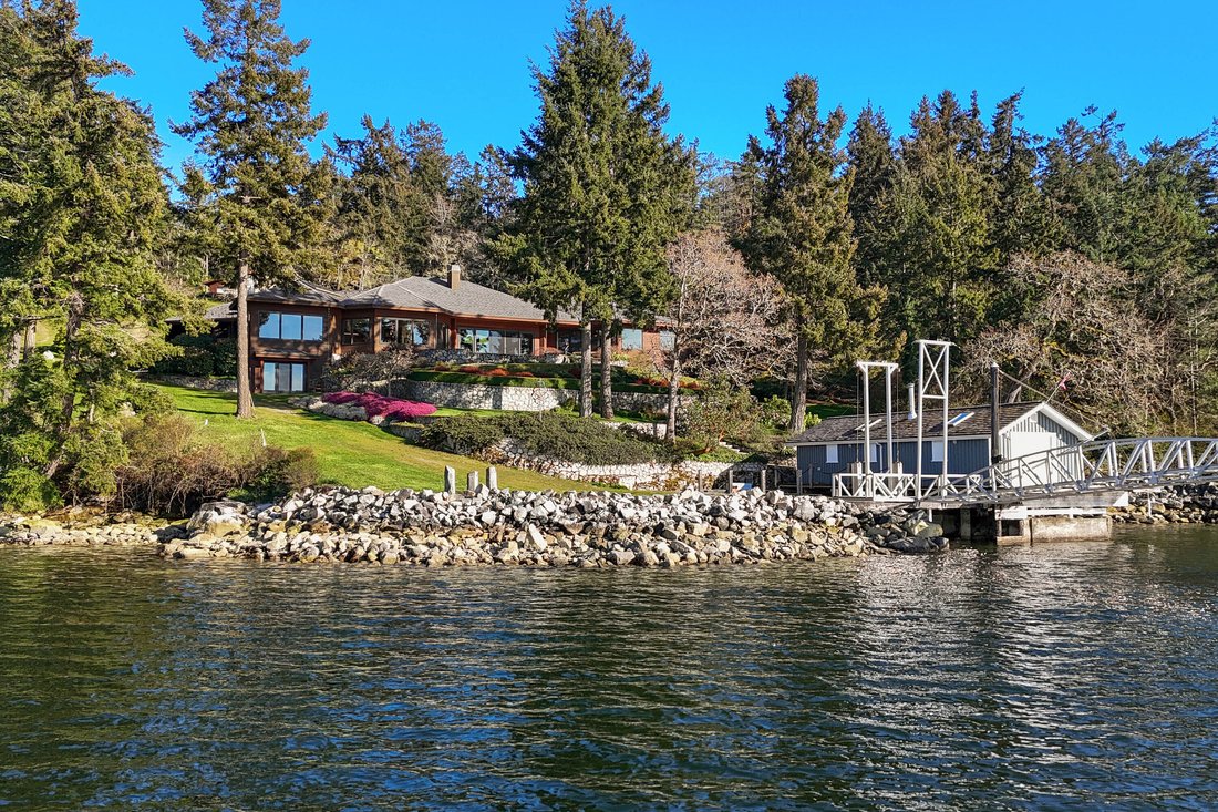 House in Saanichton, British Columbia, Canada 1 - 17738650