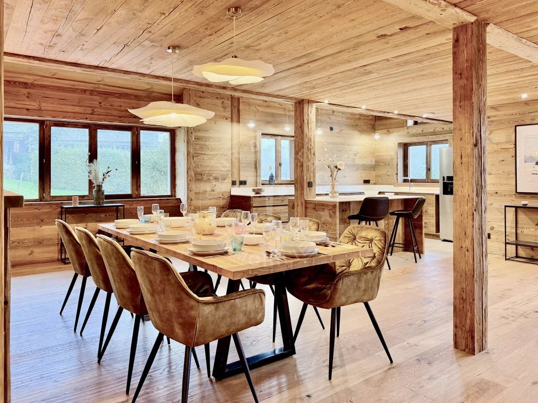 Chalet in Manigod, Auvergne-Rhône-Alpes, France 2 - 17735768