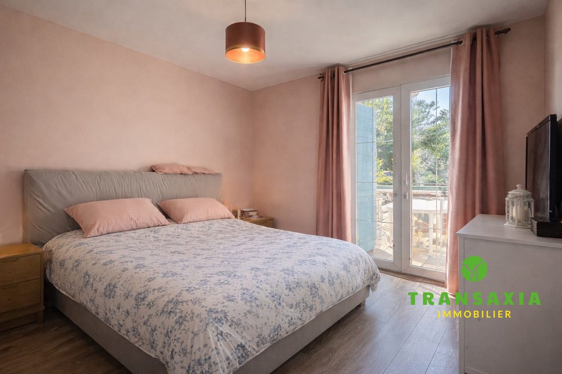 Villa in Sommieres, Occitania, France 5 - 17739788