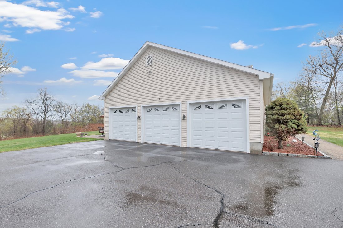 House in Oxford, Connecticut, United States 4 - 17735955