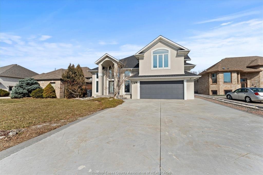 House in Windsor, Ontario, Canada 1 - 17736423